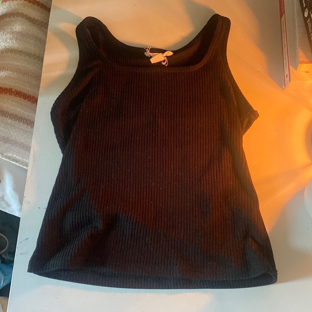 Tilly’s basic black tank